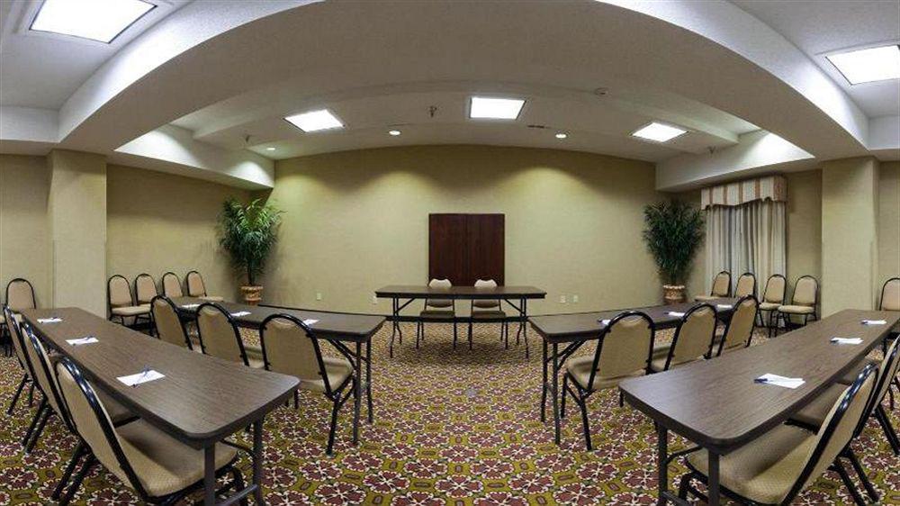 Holiday Inn Express Clanton Bagian luar foto