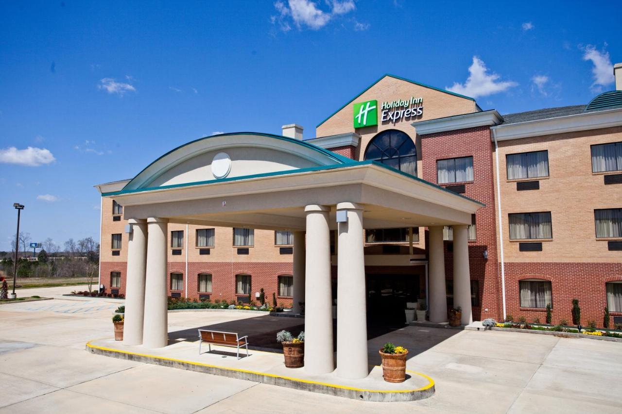 Holiday Inn Express Clanton Bagian luar foto